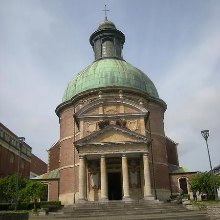 Au Bout Du Jardin Waterloo